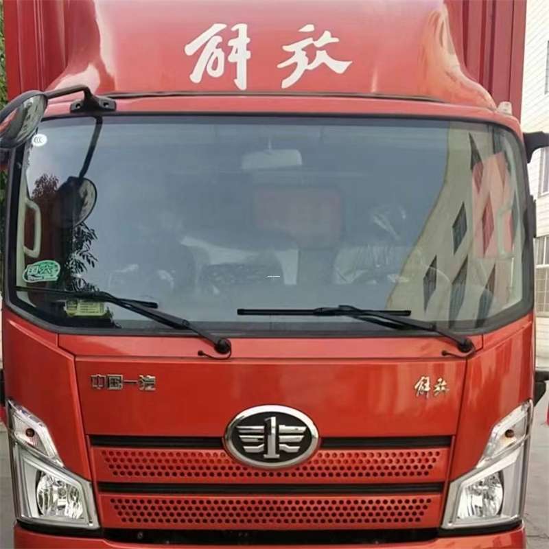 鞍山市塔什库尔干县：物流专线的高效货运之旅