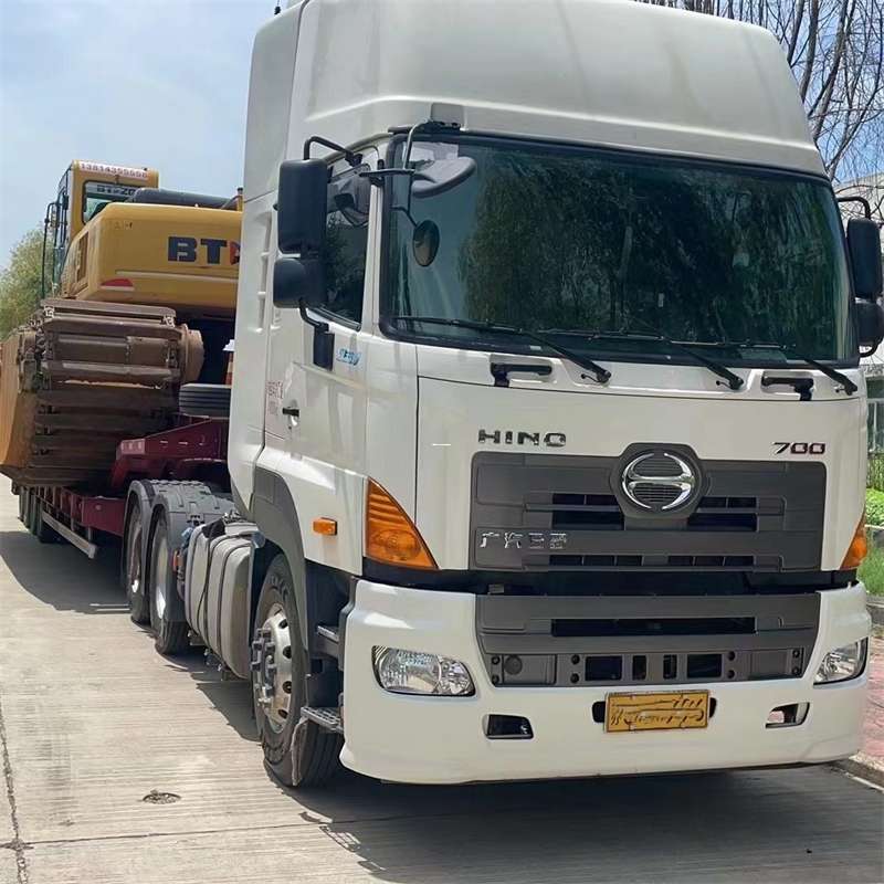 鞍山市阿拉山口市：物流专线的高效货运之旅