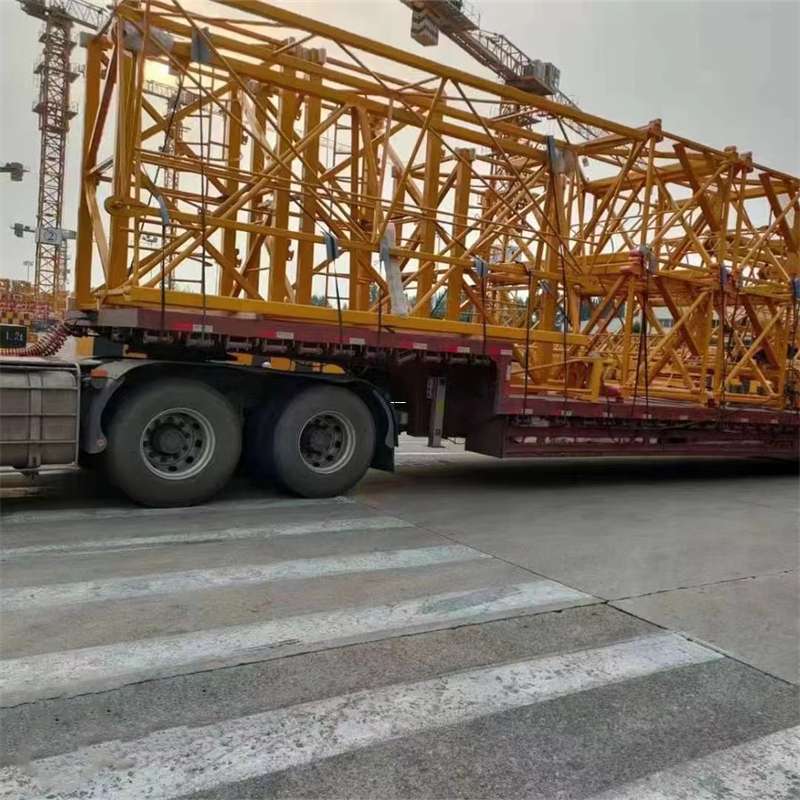 鞍山市博乐市：物流专线的高效货运之旅