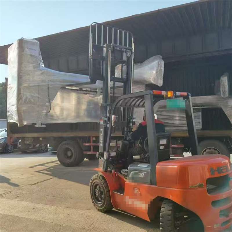 鞍山市红旗区物流：多元运输服务的探索之路