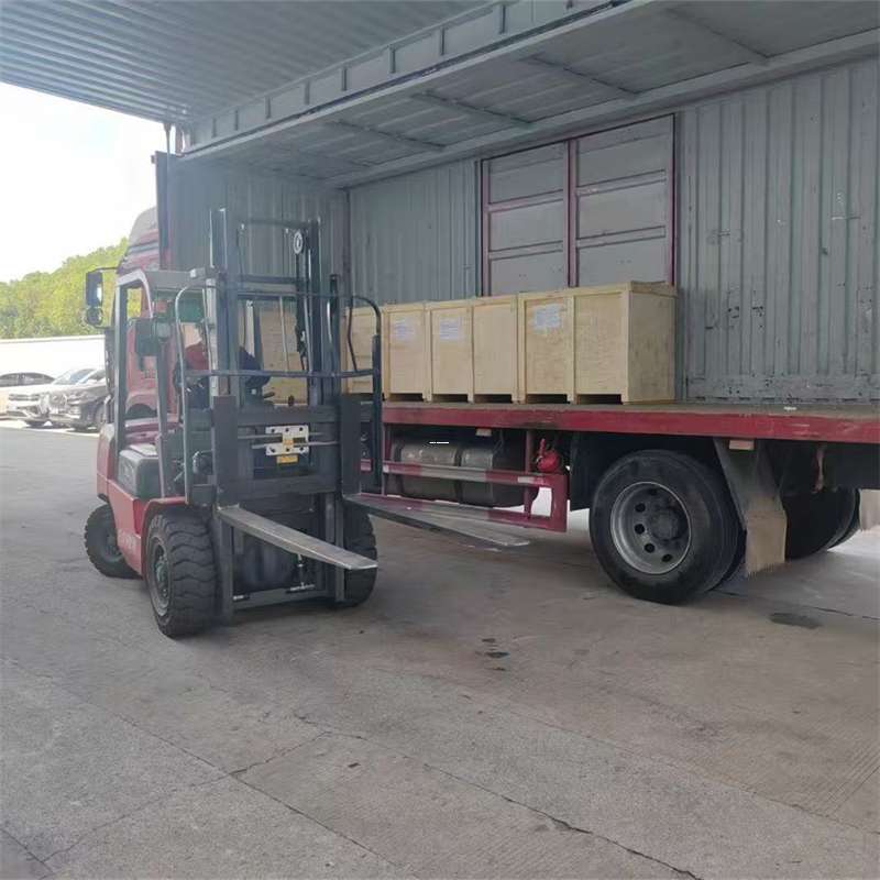 鞍山市铅山县物流：多元运输服务与线路探索