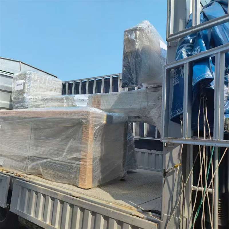 鞍山市阿勒泰市物流专线：大件快运与进仓出口的高效之路