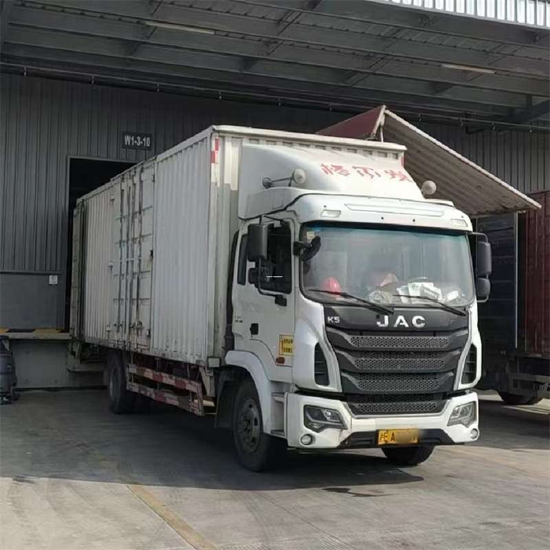 鞍山市六枝特区物流运输：专线直达与大件货运的精彩之旅